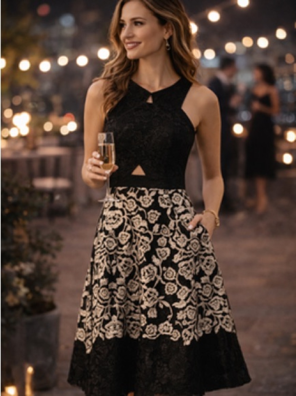 Gianni Bini Black Gold Embroidered Lace Homecoming Semi-Formal Dress Keyhole Fit